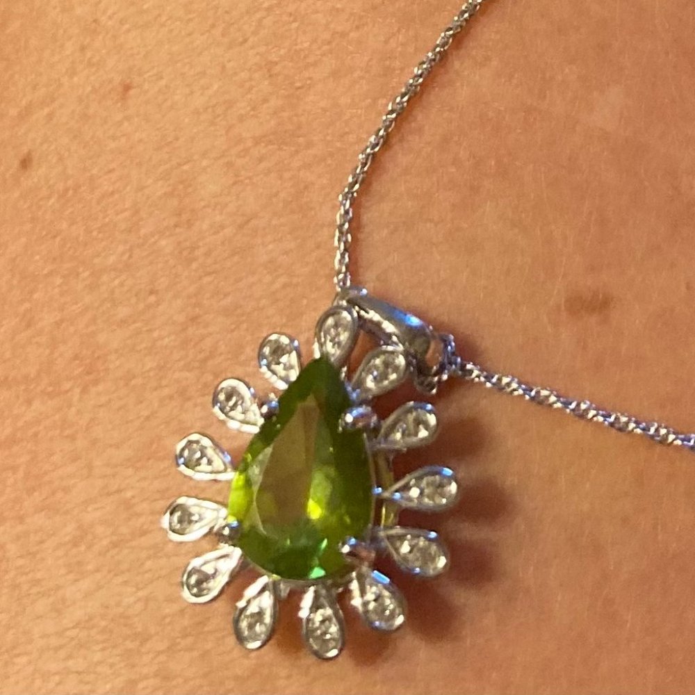 Beautiful Peridot & White Sapphire Necklace